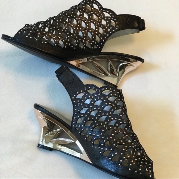 NWOB John Fashion Allover Sequined Open Toe 9 - Picture 6 of 8